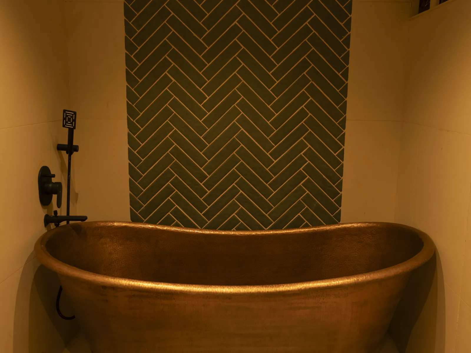 The Amber Chamber — the copper tub