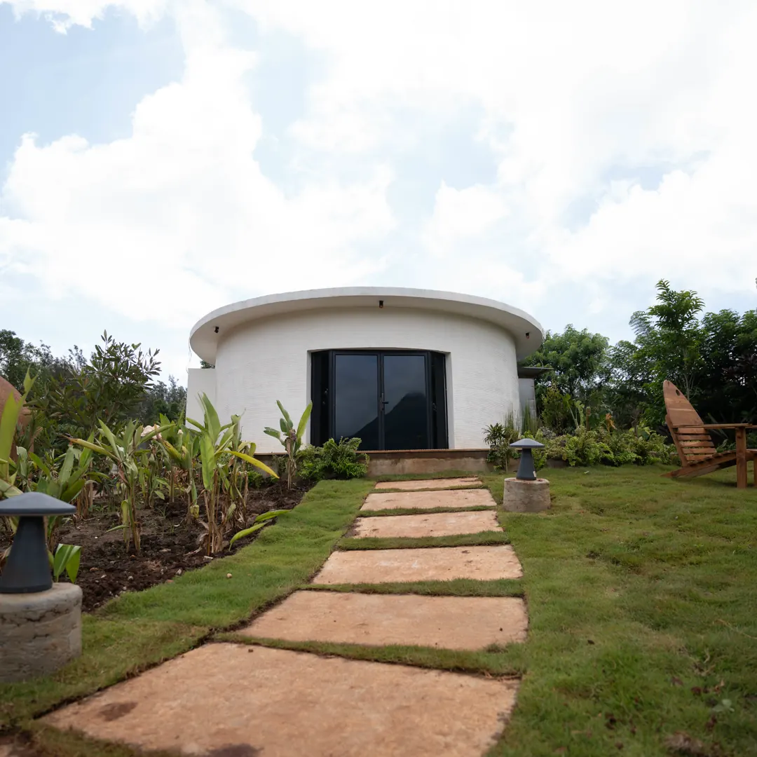 The Aqua — exterior, the path up to the drum