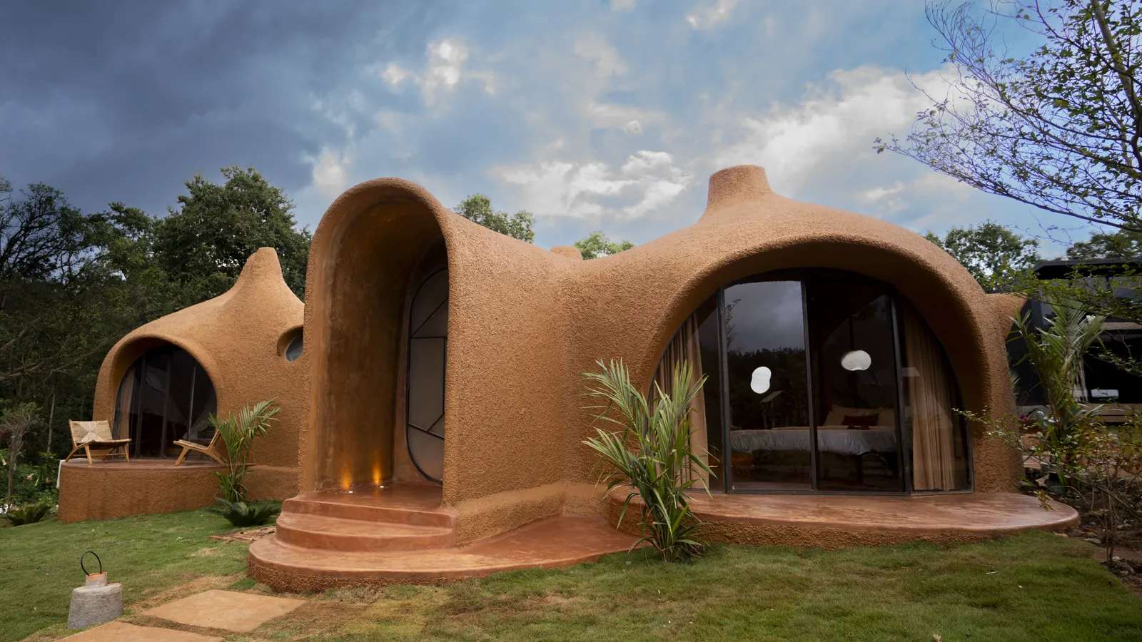 The Colony — exterior, the mud domes