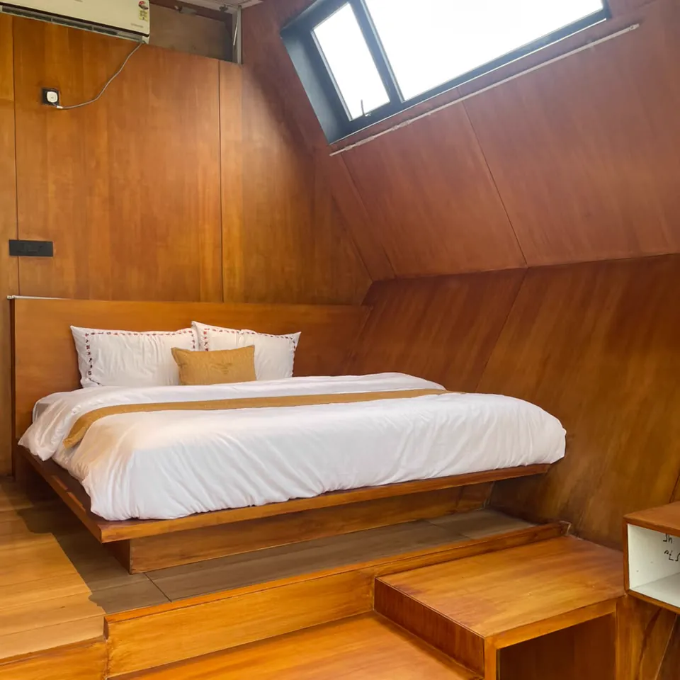 The Hive — the bedroom beneath its skylight